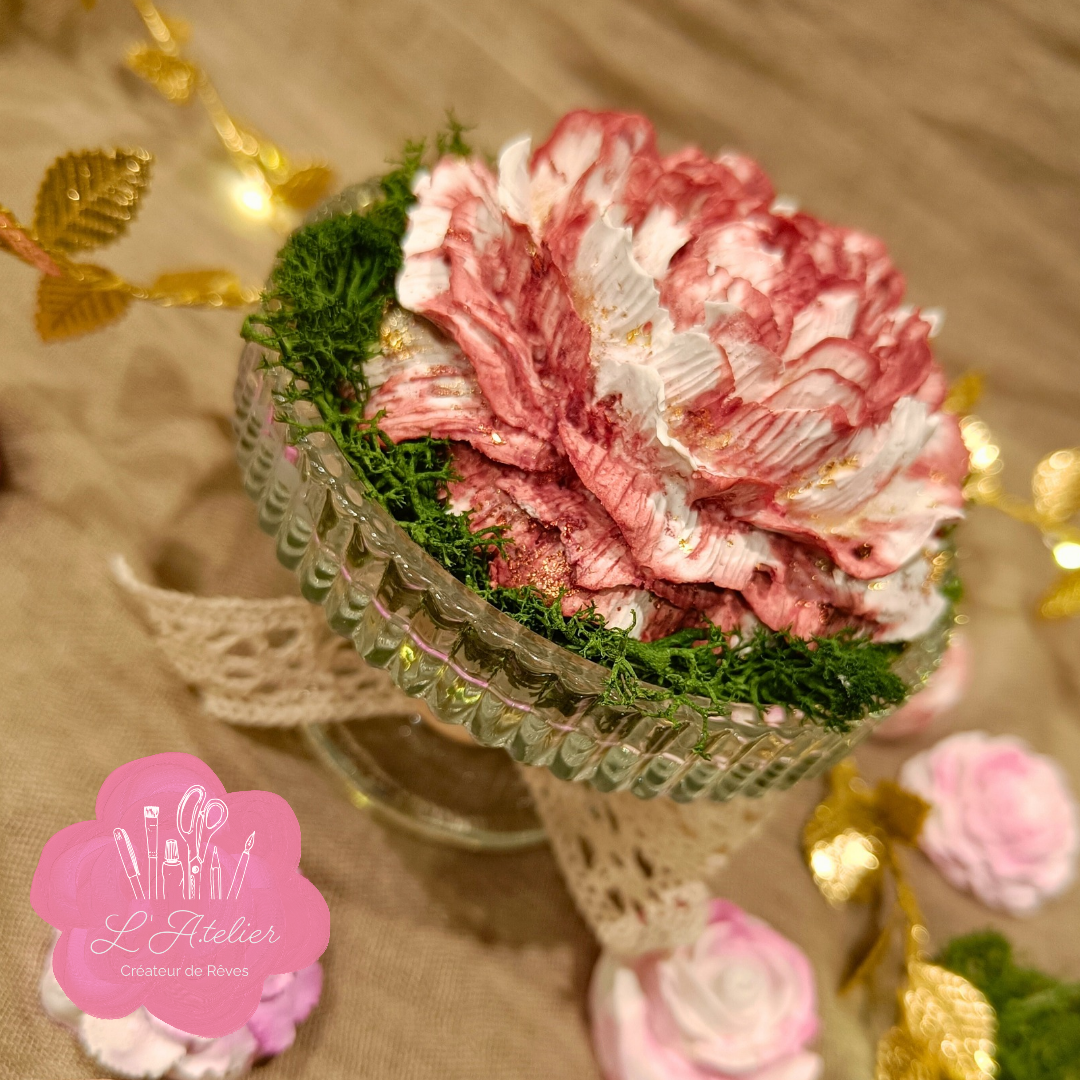 Pivoine sur coupelle